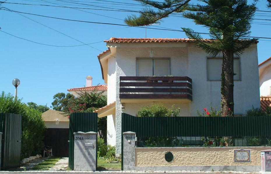 Traditional Villa In S Pedro , Estoril Alapraia Exteriör bild